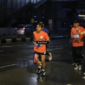 Runner Photo 7886474