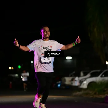 Runner Photo 7886475