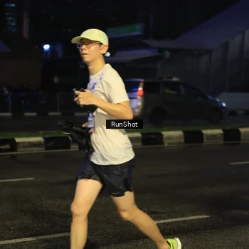 Runner Photo 7886478