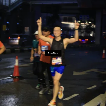 Runner Photo 7886481