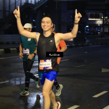 Runner Photo 7886500