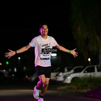 Runner Photo 7886510