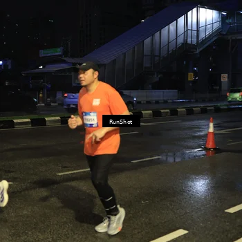 Runner Photo 7886537