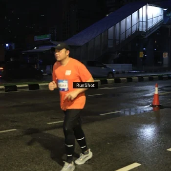 Runner Photo 7886540