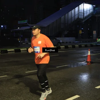 Runner Photo 7886542