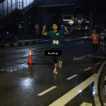 Runner Photo 7886554