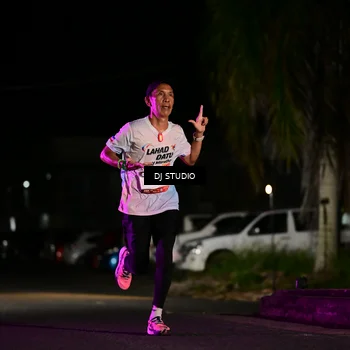 Runner Photo 7886565