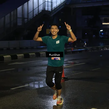 Runner Photo 7886567