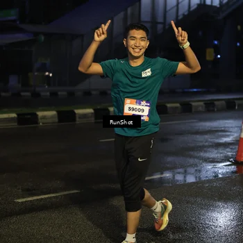 Runner Photo 7886578