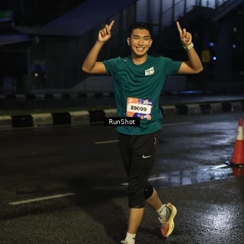 Runner Photo 7886579