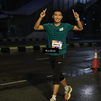 Runner Photo 7886583
