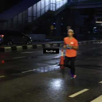 Runner Photo 7886611