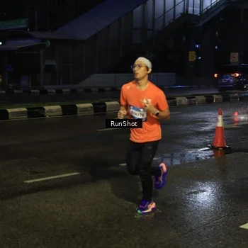 Runner Photo 7886637