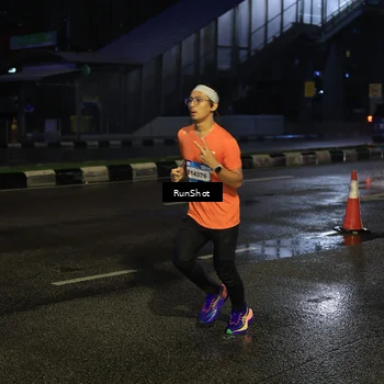 Runner Photo 7886642