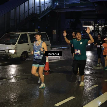 Runner Photo 7886670