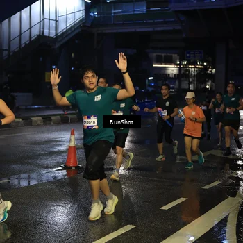 Runner Photo 7886685