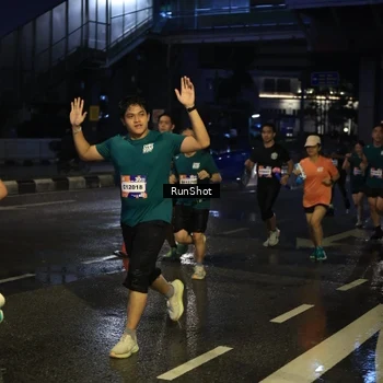Runner Photo 7886690