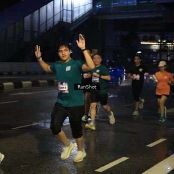 Runner Photo 7886693
