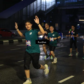 Runner Photo 7886710
