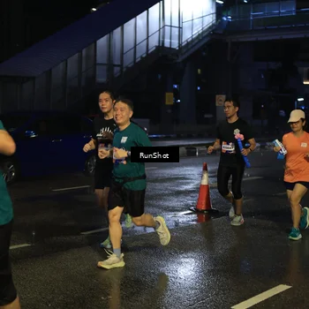 Runner Photo 7886725