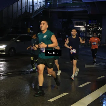 Runner Photo 7886759