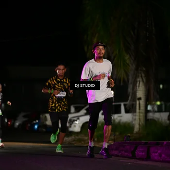 Runner Photo 7886769
