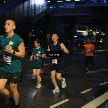 Runner Photo 7886771