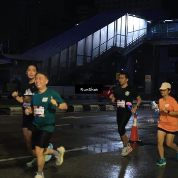 Runner Photo 7886773