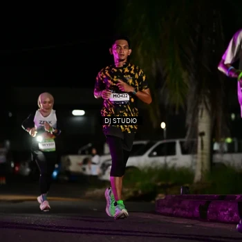 Runner Photo 7886775