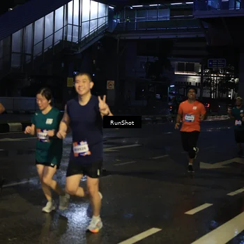 Runner Photo 7886789
