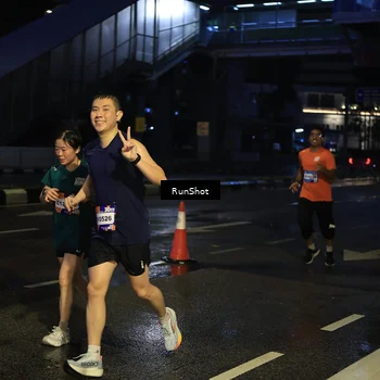Runner Photo 7886792