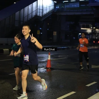 Runner Photo 7886797