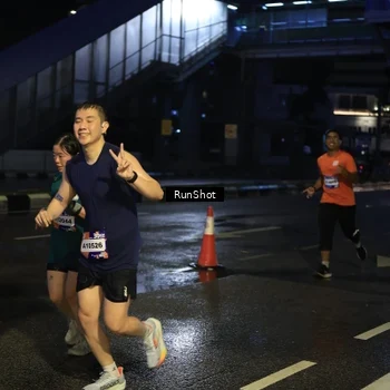 Runner Photo 7886801
