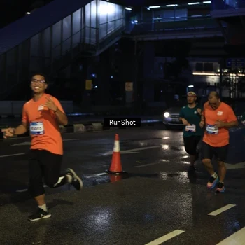 Runner Photo 7886847