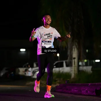 Runner Photo 7886850