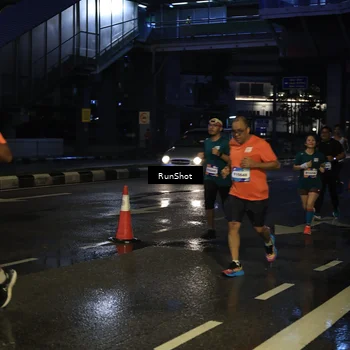 Runner Photo 7886851