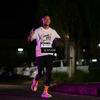 Runner Photo 7886853