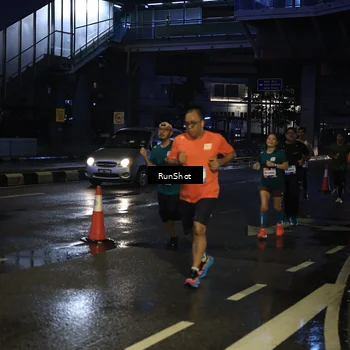 Runner Photo 7886854