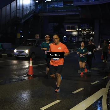 Runner Photo 7886871