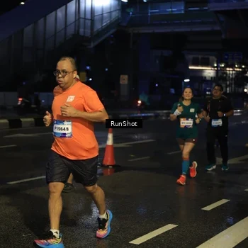 Runner Photo 7886884