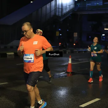 Runner Photo 7886885
