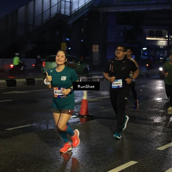 Runner Photo 7886911