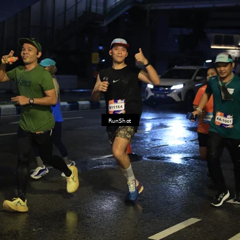 Runner Photo 7886972