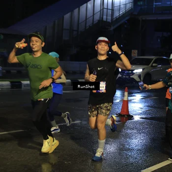 Runner Photo 7886981