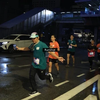 Runner Photo 7886996