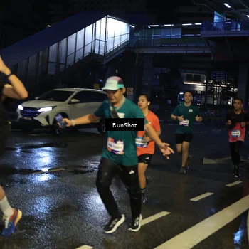 Runner Photo 7886999