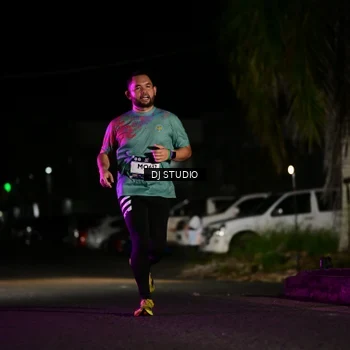 Runner Photo 7887002