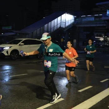 Runner Photo 7887003