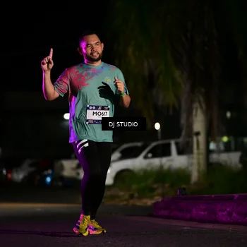 Runner Photo 7887023