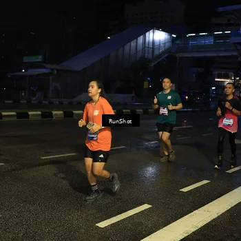 Runner Photo 7887035